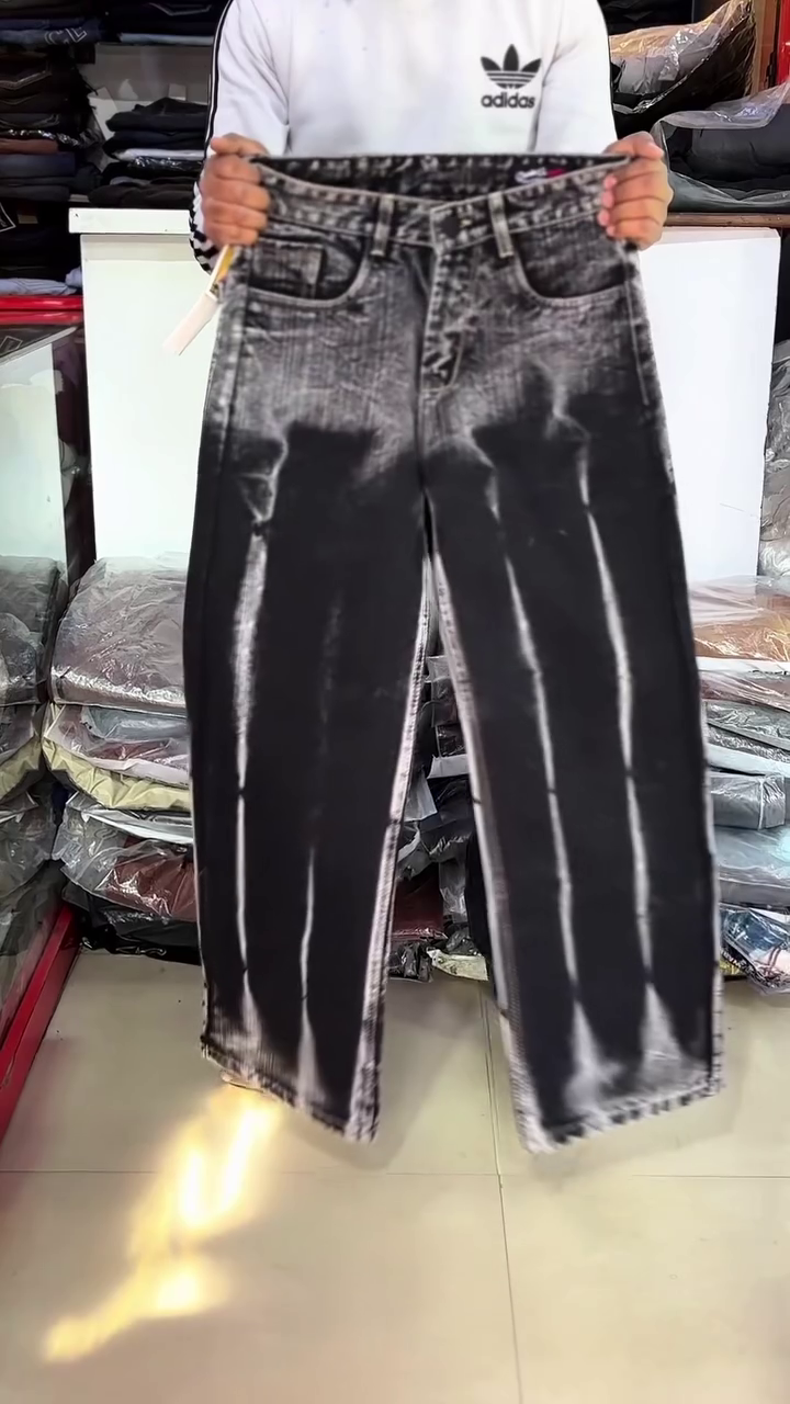 Men Super Baggy Jeans - Image 3