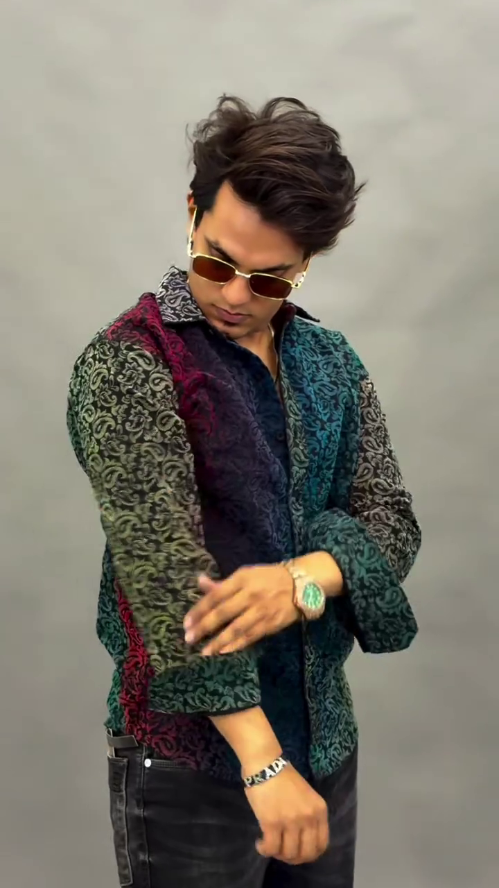 Men Slim Fit Opaque Printed Casual Shirt - Image 8
