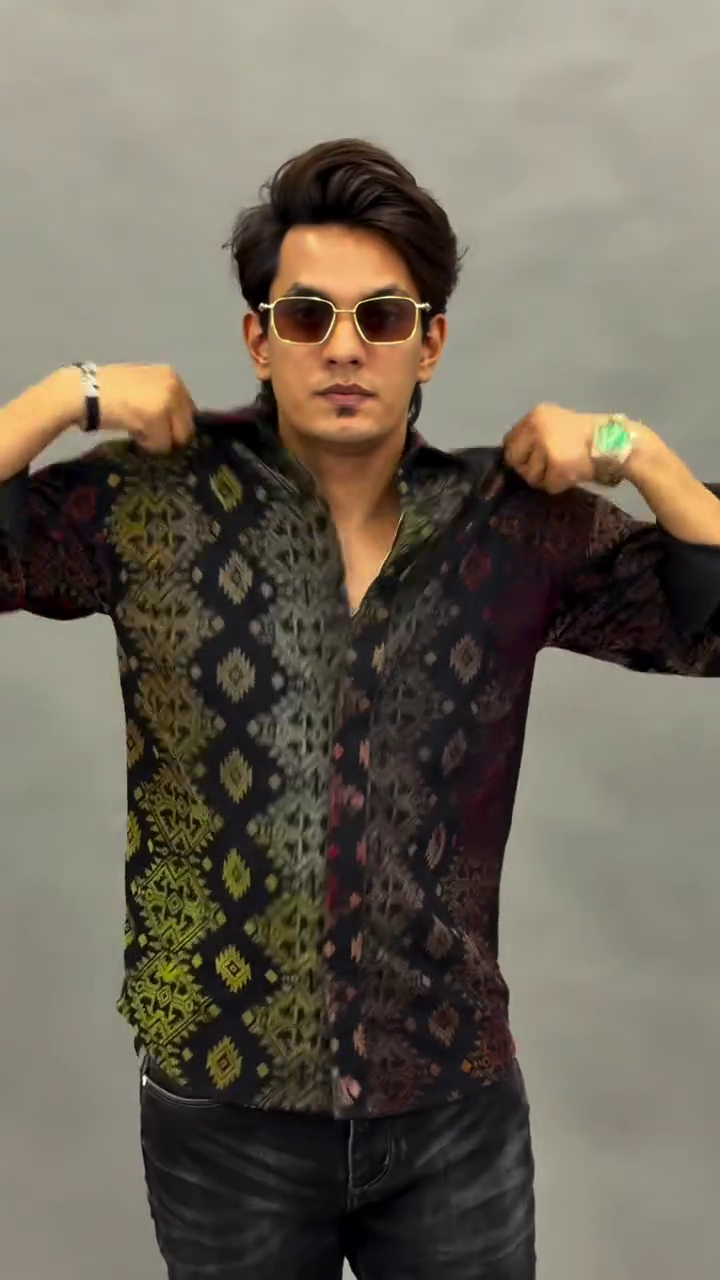 Men Slim Fit Opaque Printed Casual Shirt - Image 4