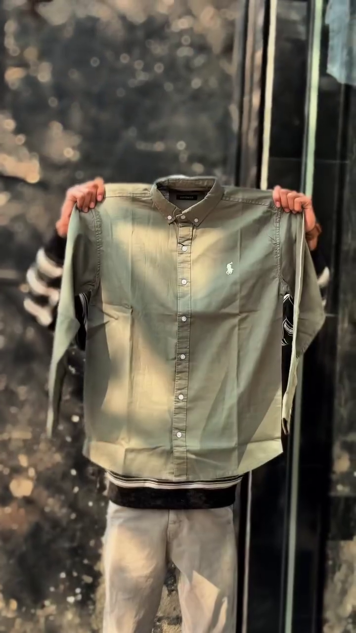 Men Slim Fit Solid Button-Down Collar Linen Casual Shirt - Image 4