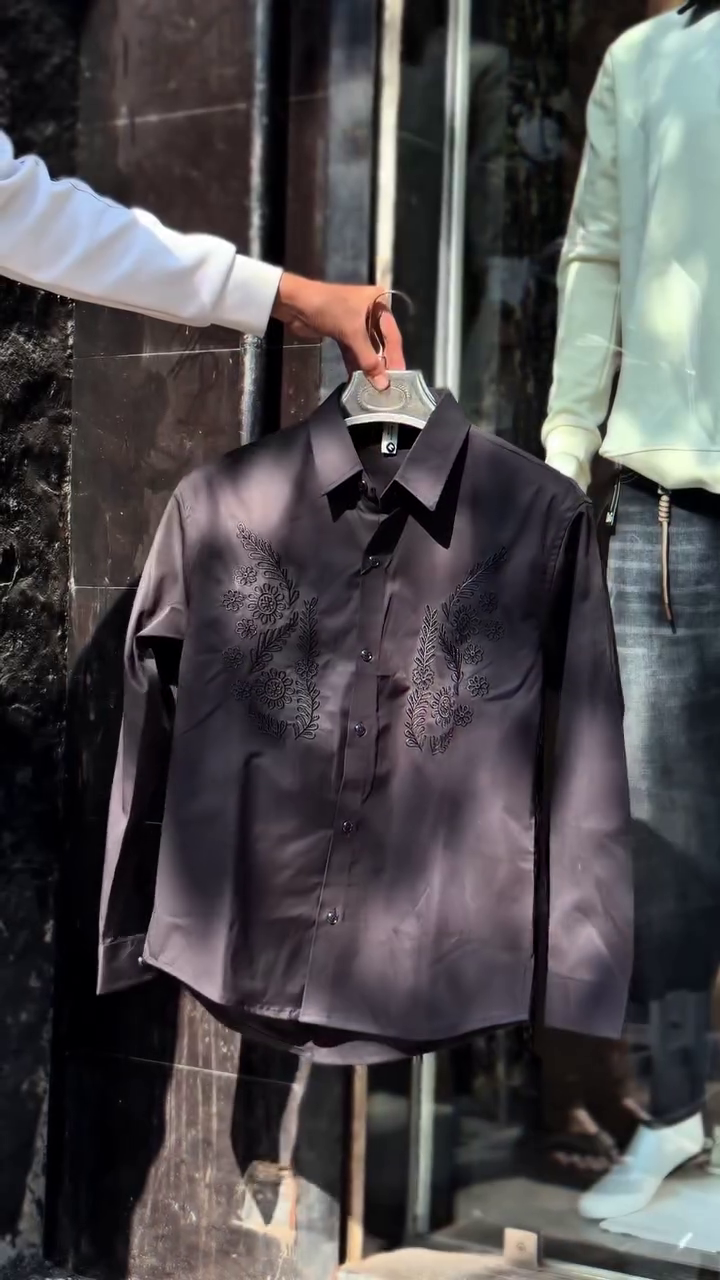 Men Standard Slim Fit Solid Spread Collar Party Shirt - Image 7