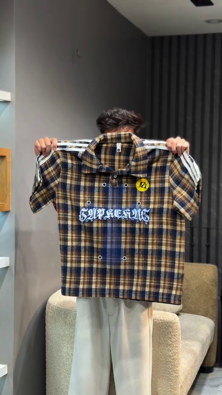 Men Yellow & Black Regular Fit Checked Casual Shirt