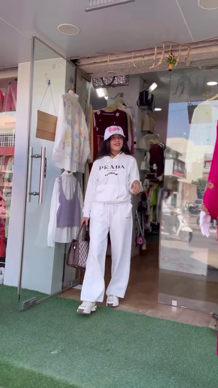 Squid Game Side Stripe Jogger Co-Ord Set - Image 15